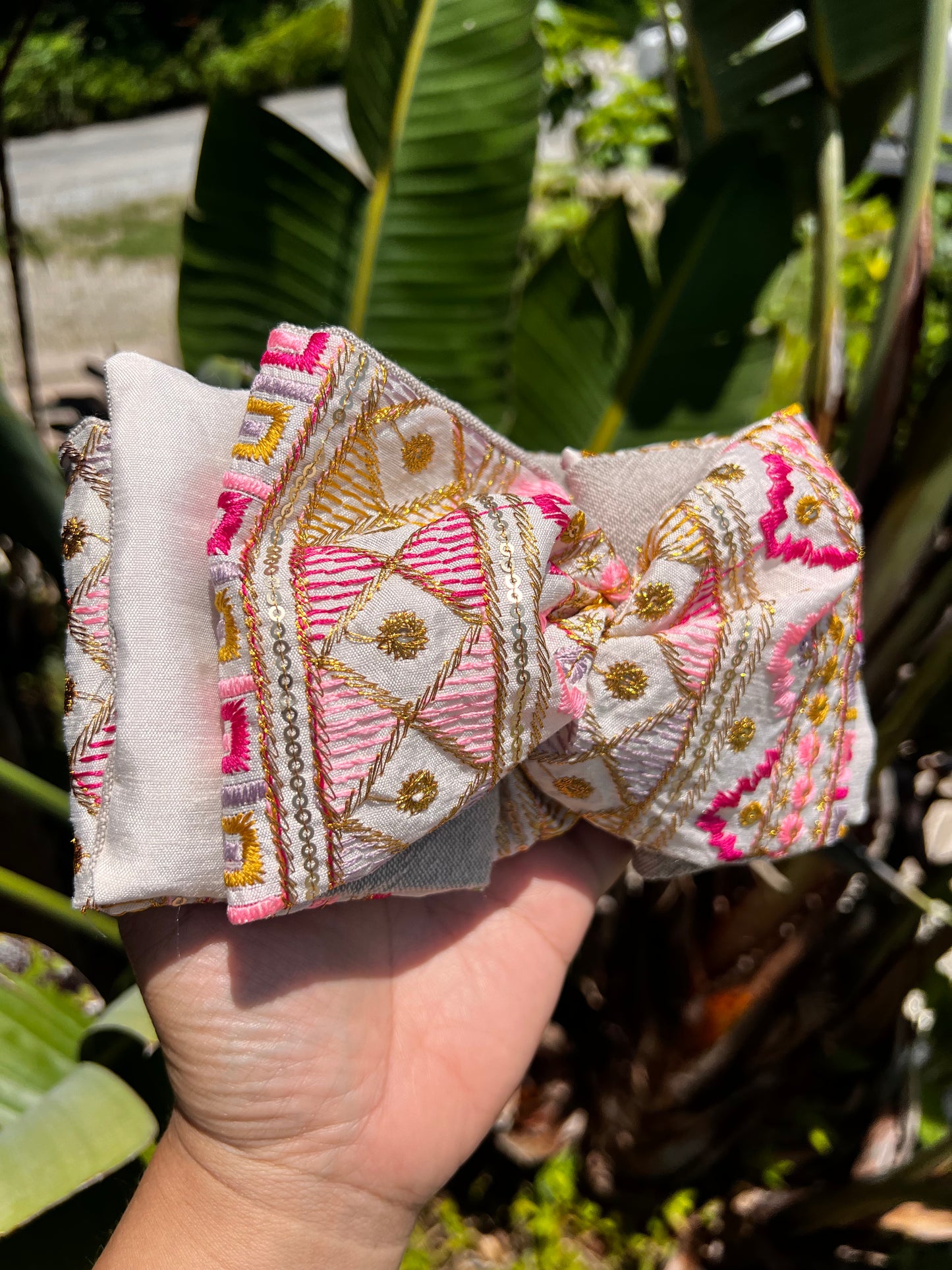 ピンク刺繡ターバン ワイヤーターバン